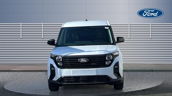 Ford Transit Courier Diesel 1.5 EcoBlue Limited Van - Image 3